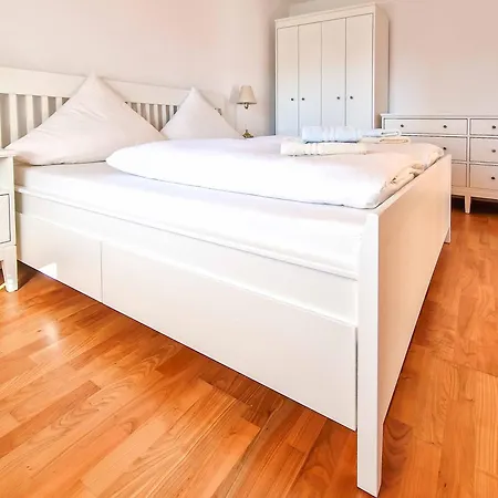 Mani Apartment *